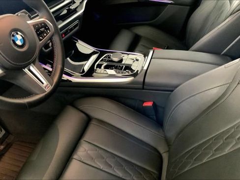 Used 2024 BMW X7 M60i AWD/4WD image 8