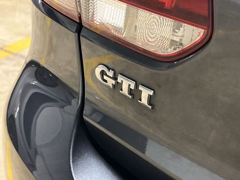 Used 2014 Volkswagen GTI Wolfsburg Edition image 23