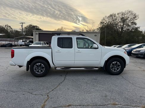 Used 2014 Nissan Frontier PRO-4X w/ Pro-4x Luxury Package image 8