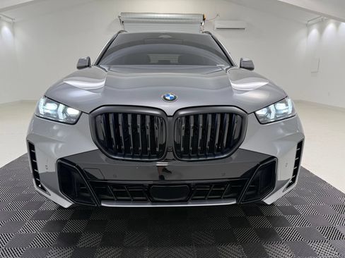 Used 2026 BMW X5 xDrive40i w/ M Sport Package AWD/4WD image 2