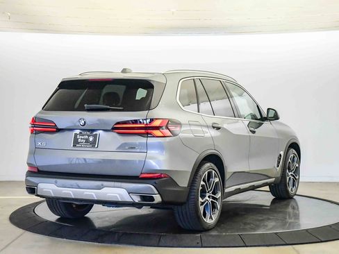 Used 2024 BMW X5 sDrive40i w/ Parking Assistance Package RWD image 5