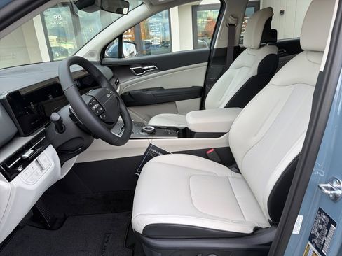 New 2026 Kia Sportage EX image 30