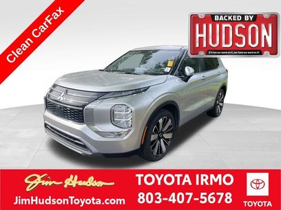 Used 2025 Mitsubishi Outlander SE