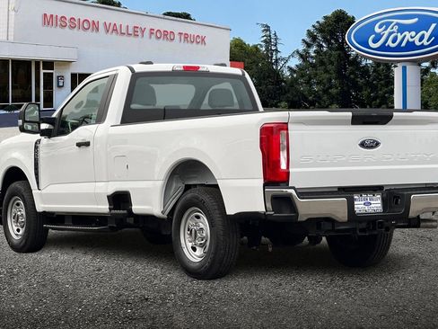 Used 2024 Ford F250 XL w/ XL Chrome Package image 6