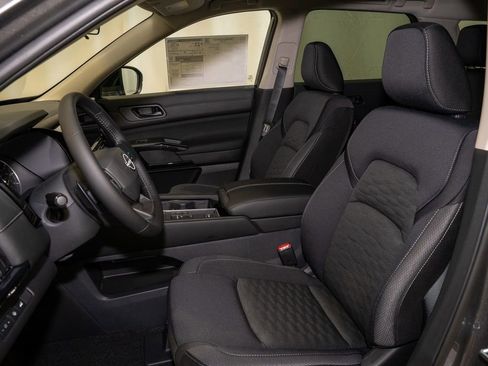 New 2026 Nissan Pathfinder SV image 13