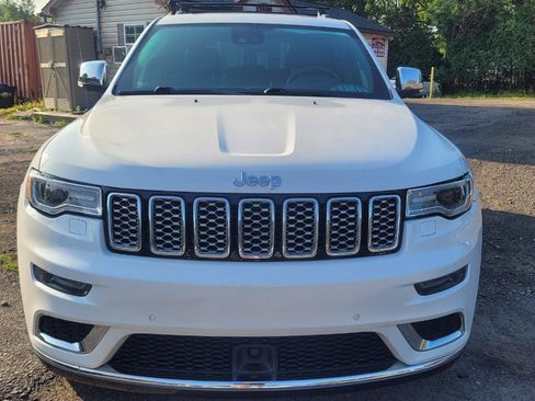 Used 2017 Jeep Grand Cherokee Summit AWD/4WD image 3