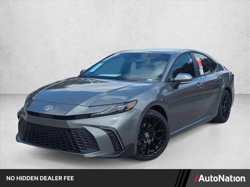 New 2026 Toyota Camry SE w/ Convenience Package FWD image 1