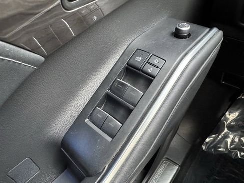 Used 2022 Toyota Highlander Platinum image 37