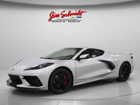 New 2026 Chevrolet Corvette Stingray Coupe w/ Z51 Performance Package RWD image 2