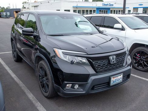 Used 2019 Honda Passport Sport image 3