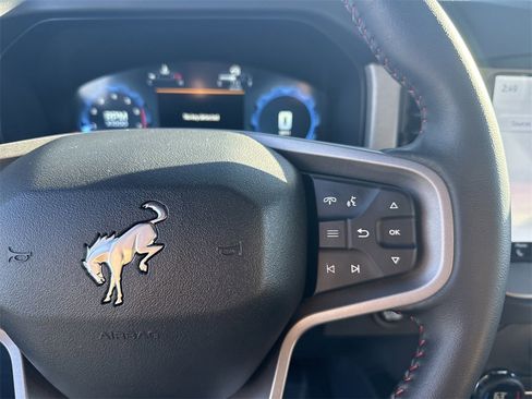 Used 2025 Ford Bronco Big Bend w/ Black Diamond Package image 27