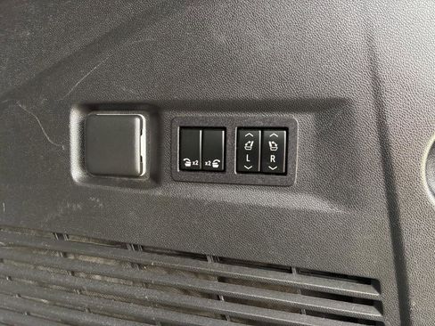 Used 2021 GMC Yukon AT4 w/ Rear Media and Nav Package AWD/4WD image 37
