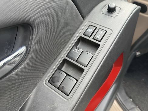 Used 2024 Nissan Frontier Pro-X image 10