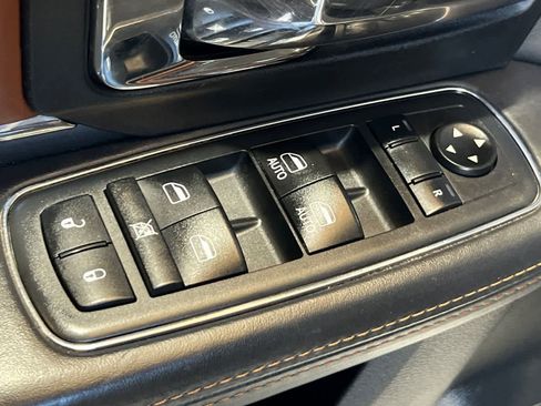 Used 2017 RAM 1500 Laramie Longhorn image 14