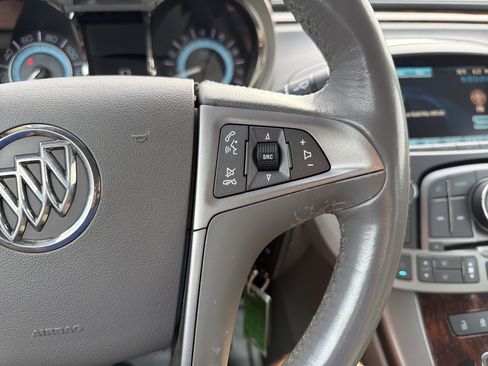 Used 2012 Buick LaCrosse Premium FWD image 19