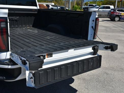 Certified 2024 GMC Sierra 2500 AT4 image 18