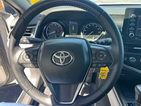 Used 2023 Toyota Camry SE FWD image 10
