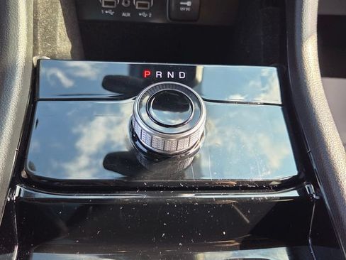Used 2023 Jeep Grand Cherokee Laredo AWD/4WD image 19