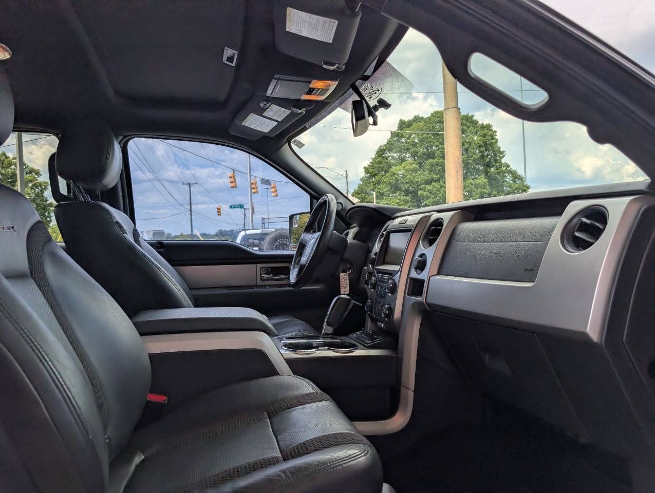 Used 2014 Ford F150 Raptor w/ Equipment Group 801A Luxury AWD/4WD image 21