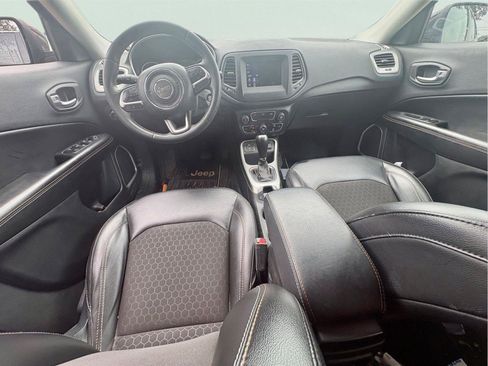 Used 2021 Jeep Compass Latitude FWD image 7