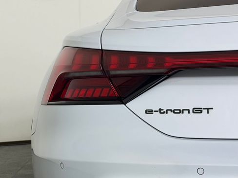 Used 2023 Audi e-tron GT Premium Plus AWD/4WD image 12