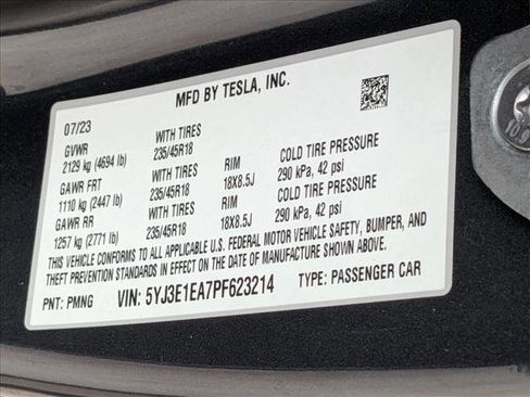 Used 2023 Tesla Model 3 Standard Range image 16