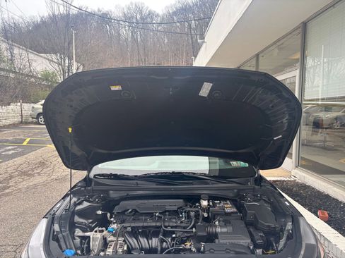 Used 2025 Kia K4 LXS image 32