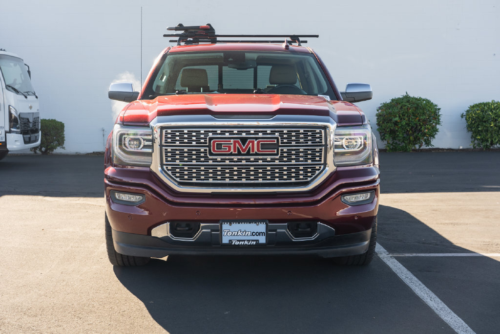 Used 2017 GMC Sierra 1500 Denali AWD/4WD image 2