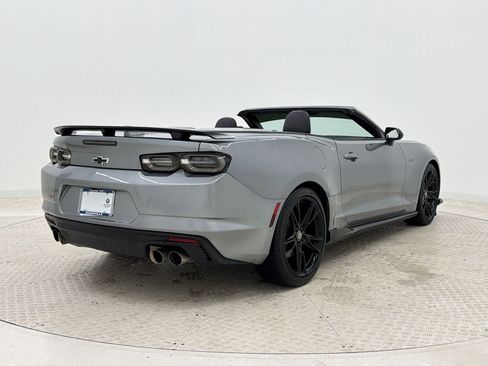 Used 2023 Chevrolet Camaro LT RWD image 9