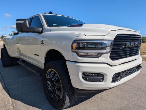 Used 2024 RAM 3500 Laramie w/ Night Edition image 11