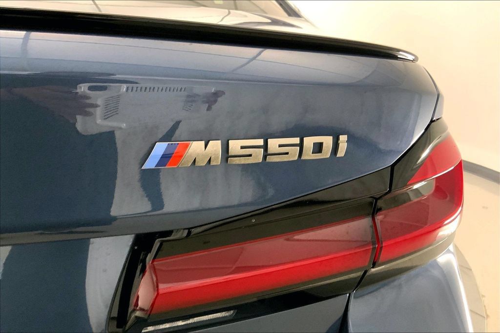Certified 2023 BMW M550i xDrive AWD/4WD image 7