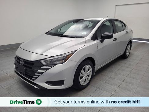 Used 2025 Nissan Versa S w/ Trunk Package FWD image 1