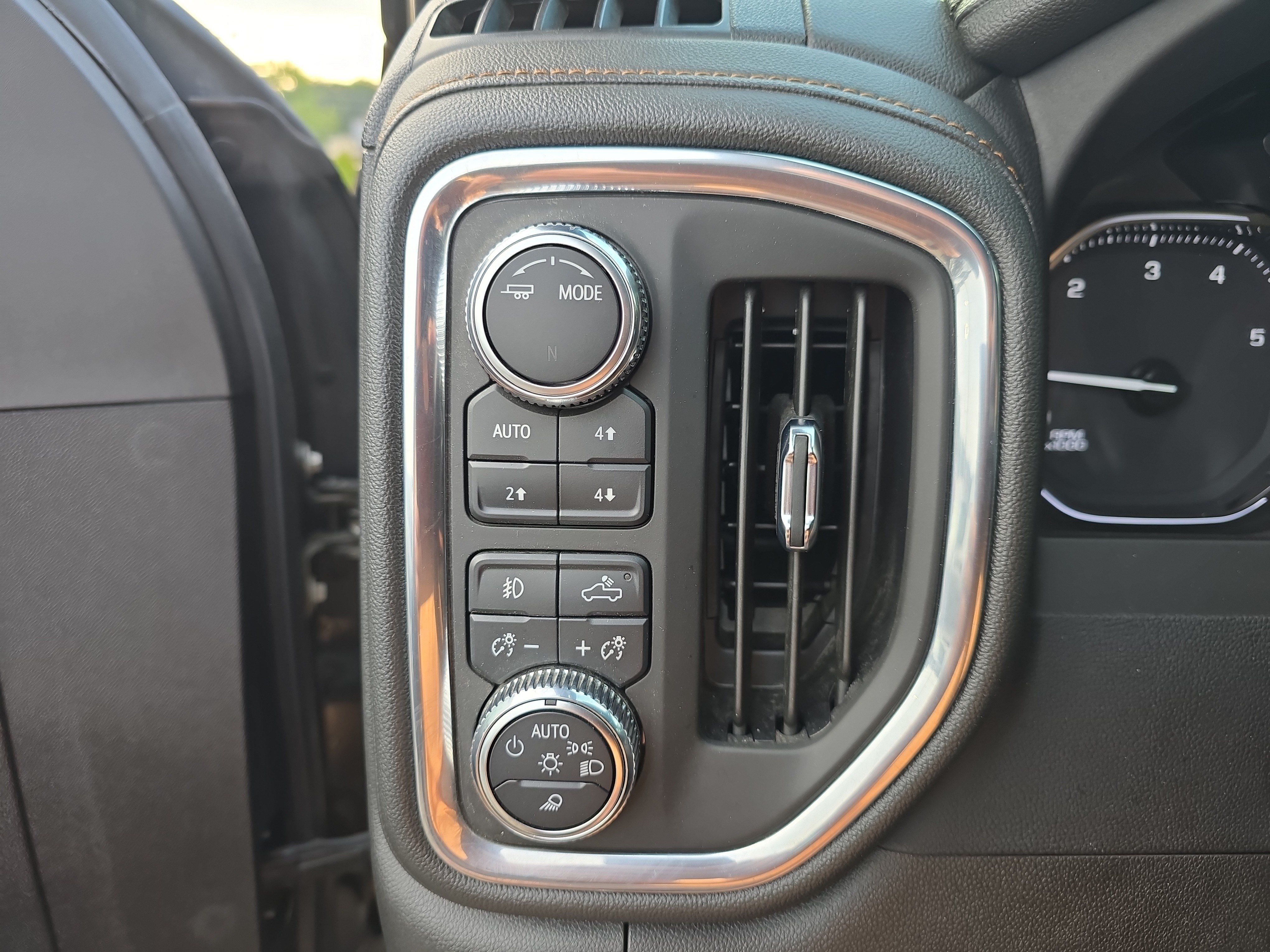 Used 2023 GMC Sierra 2500 AT4 w/ Gooseneck/5TH Wheel Package AWD/4WD image 29