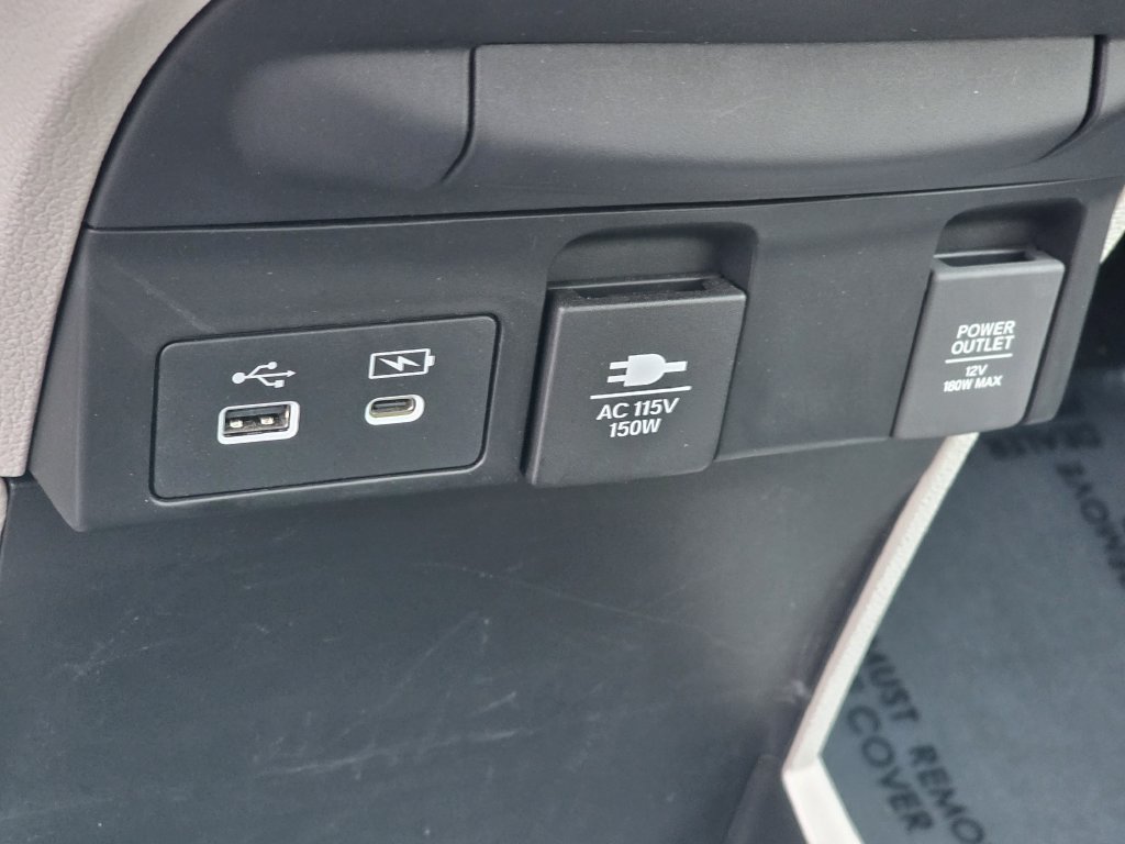 Used 2025 Honda Odyssey Touring image 27