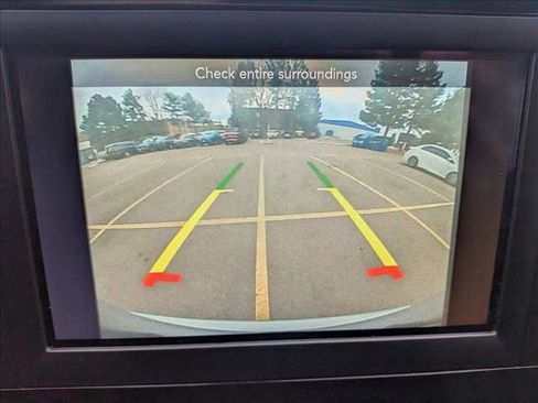 Used 2018 Chrysler Pacifica Touring-L image 12