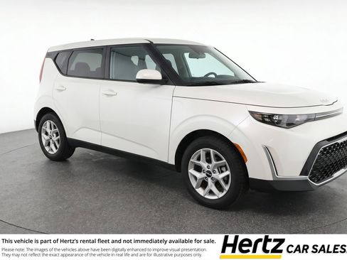 Used 2025 Kia Soul LX w/ LX Technology Package FWD image 1