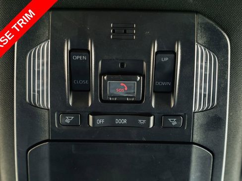 Used 2023 Toyota Highlander XSE FWD image 20