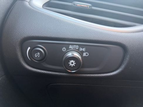 Used 2024 Chevrolet Malibu LT image 21