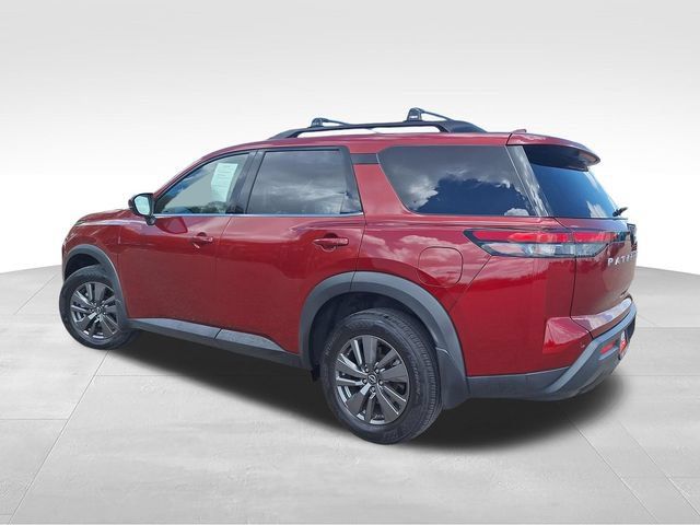 Certified 2024 Nissan Pathfinder SV FWD image 6