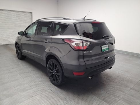 Used 2018 Ford Escape SE w/ SE Sport Appearance Package FWD image 5