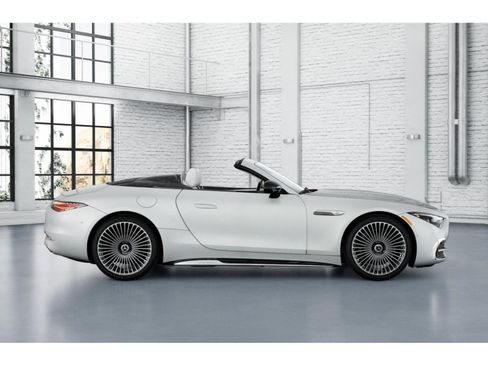 New 2026 Mercedes-Benz Maybach SL 680 image 18