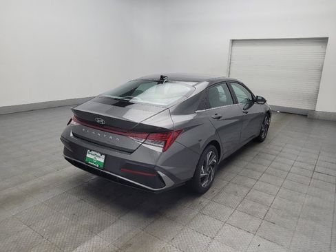 Used 2025 Hyundai Elantra SEL FWD image 9