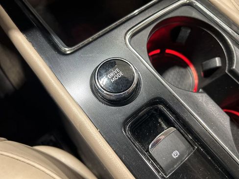 Used 2020 Lincoln Corsair Reserve w/ Appearance Package image 20