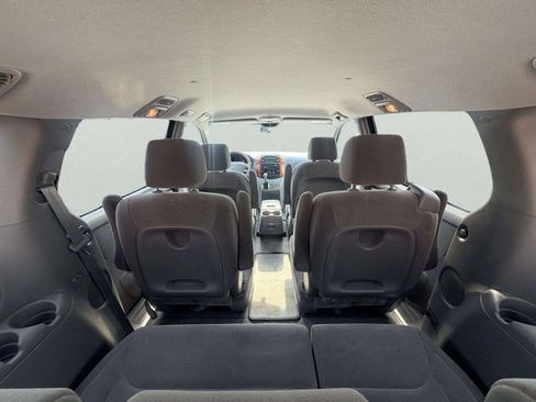 Used 2008 Toyota Sienna FWD image 8