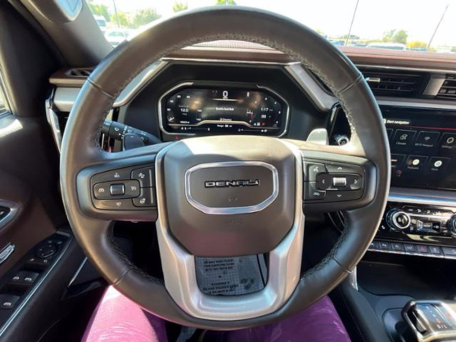 Used 2025 GMC Sierra 1500 Denali w/ Denali Reserve Package AWD/4WD image 28