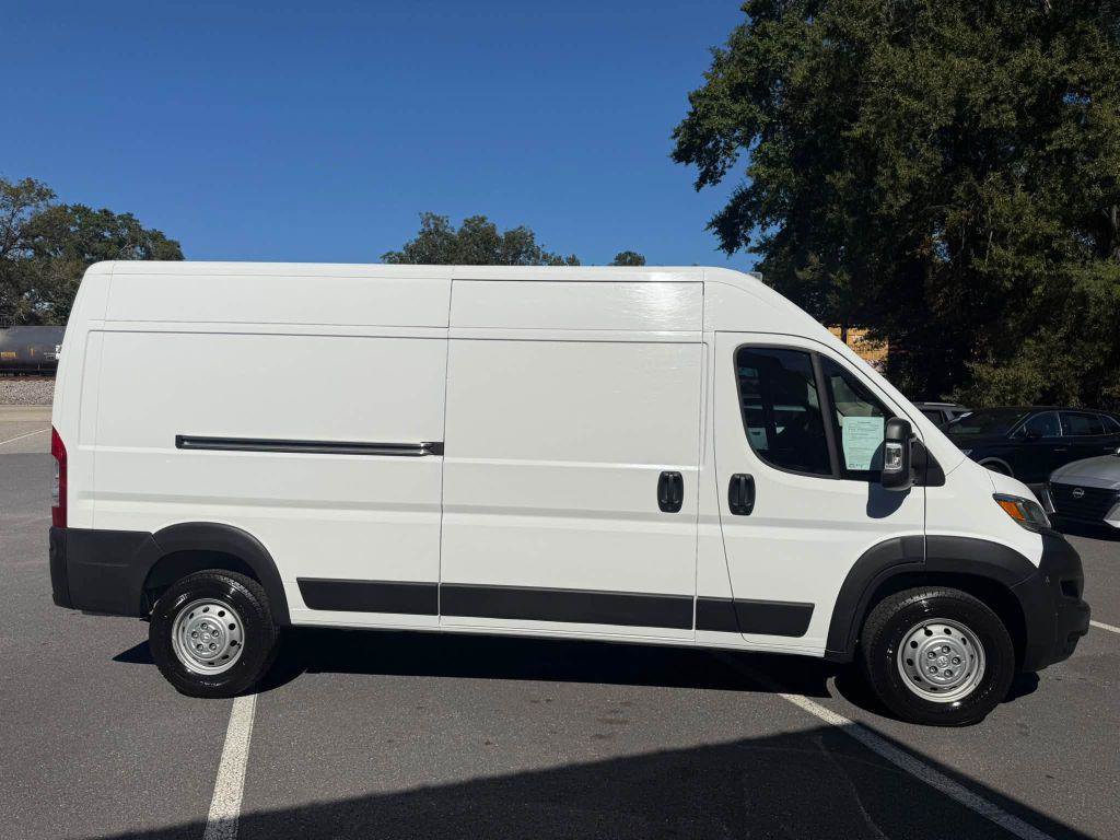 Used 2023 RAM ProMaster 2500 FWD image 6