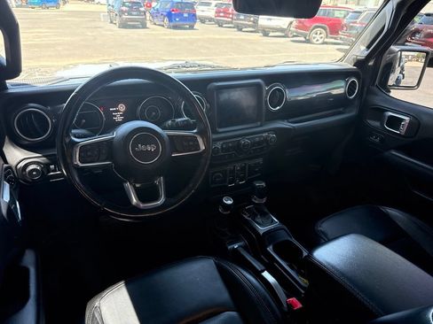 Used 2020 Jeep Wrangler Unlimited Sahara AWD/4WD image 12
