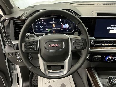 New 2026 GMC Sierra 1500 Elevation w/ Elevation Premium Package AWD/4WD image 18