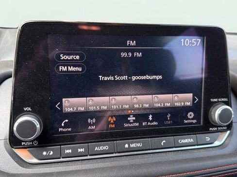 Used 2025 Nissan Rogue SV AWD/4WD image 16