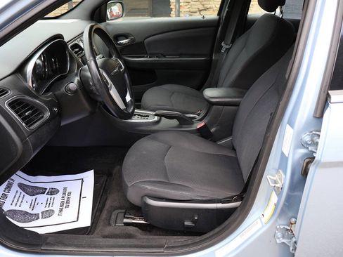 Used 2013 Chrysler 200 Touring FWD image 23